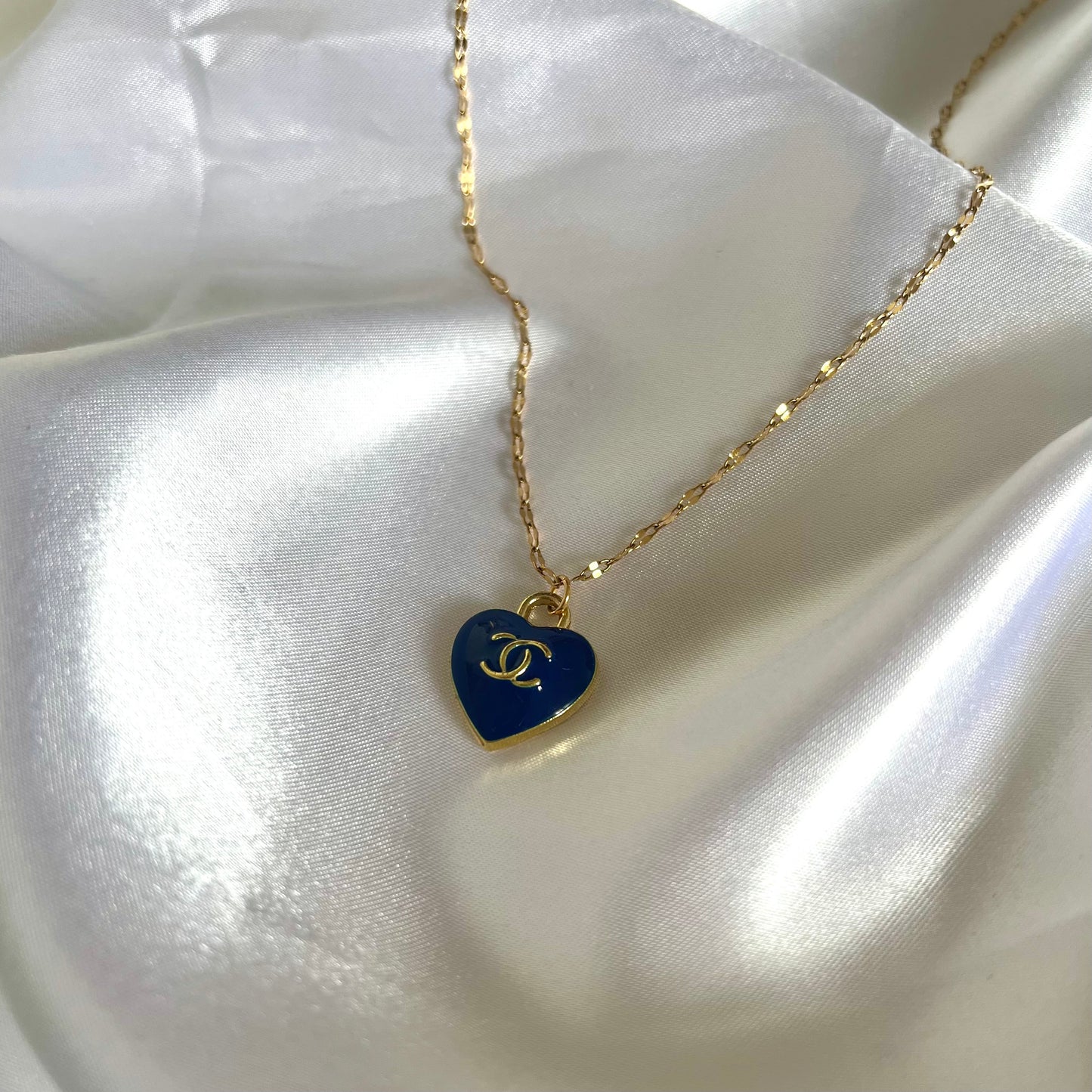 Daphné bleu