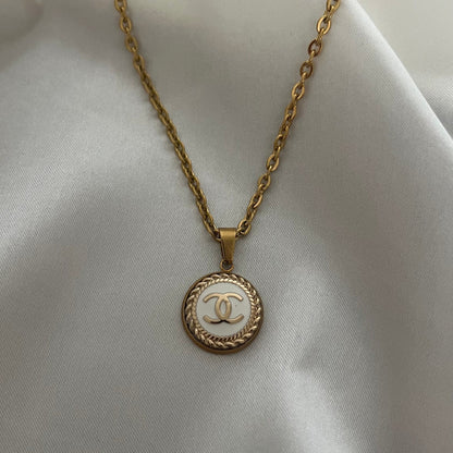 Iris - collier blanc mini